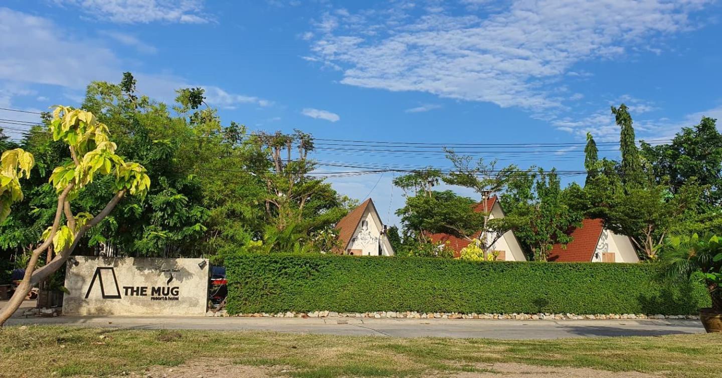The Mug Resort Chonburi Esterno foto
